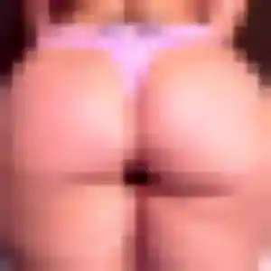 Pu, 32 ans, disponible à Bezons pour une rencontre coquine