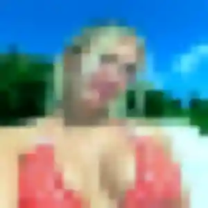 Rei (23 ans) à Bois-Colombes propose un rencontre japonaise maintenant