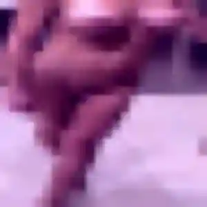 Fumiko, 32 ans, connectée à Bourges pour un rencontre japonaise