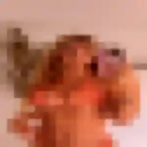 Min-Young, 23 ans, veut un rencontre japonaise à Bron