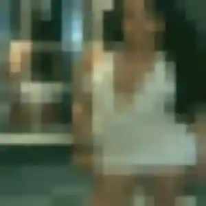 Yolanda, 45 ans, connectée à Cannes pour un rencontre japonaise