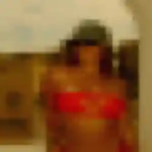 Karen (25 ans) à Châtenay-Malabry propose une rencontre ce soir