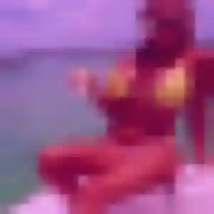 Li (41 ans) à Gisors attend une rencontre aujourd'hui