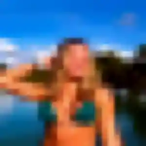 Ubon, 24 ans, disponible à Issy-les-Moulineaux pour un rencontre japonaise