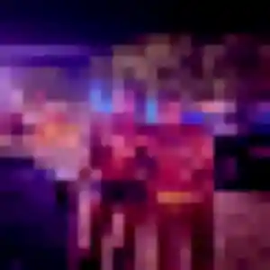 Rejoins Di, 25 ans à La Hague en privé