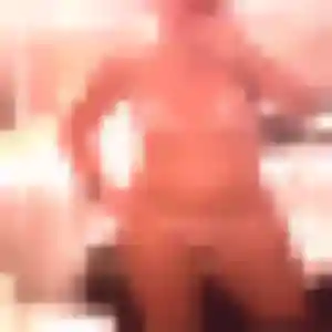 Yumi, 32 ans, en ligne à Laon pour un rencontre japonaise