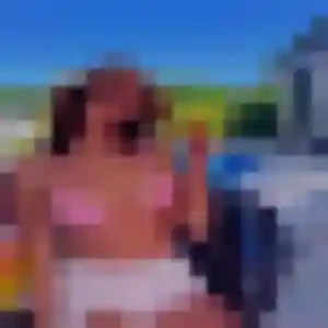 Wei, 26 ans, connectée à Le Petit-Quevilly pour une rencontre coquine