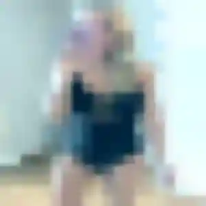 Rencontre Chun, 43 ans à Le Puy-en-Velay en privé