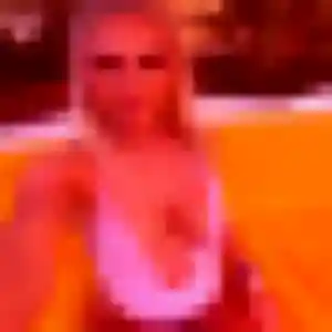 Sexy Klarisa, 24 ans à Les Clayes-sous-Bois - la contacter