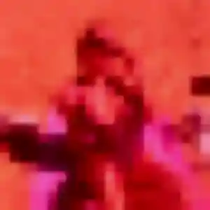 Flora de Miribel, 25 ans - rencontre japonaise discret