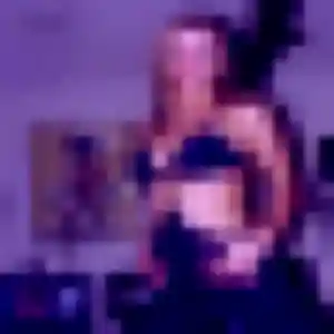 Jolie Huong, 33 ans à Pont-Saint-Esprit - voir sa photo