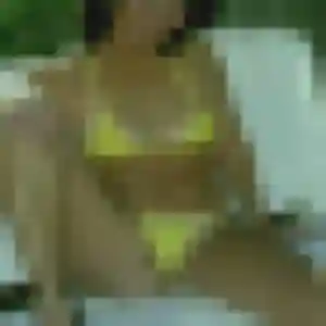 Tsukiko (22 ans) à Quimperlé attend une rencontre maintenant