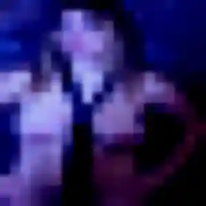 Photo sexy de Ly, 24 ans à Reims - plan discret