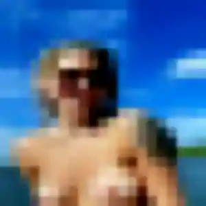 Chi, 44 ans, en ligne à Rognac pour une rencontre coquine