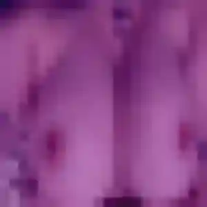 Lek, 26 ans, connectée à Rognac pour un rencontre japonaise