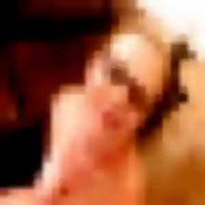 Marisol, 24 ans, en ligne à Royan pour un rencontre japonaise