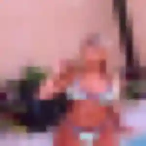 Nanami, 26 ans, veut un rencontre japonaise à Saint-Cyprien