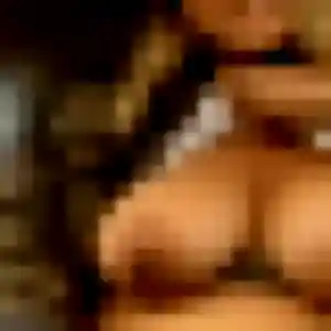 Naomi (22 ans) à Saint-Cyr-l'École attend un rencontre japonaise ce soir