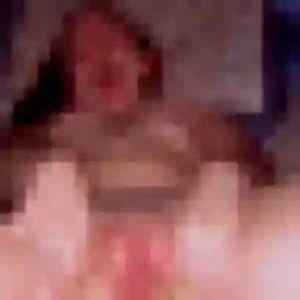 Ruby, 22 ans, cherche un rencontre japonaise à Saint-Pierre