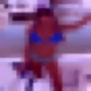 Rejoins Keiko, 30 ans à Saint-Priest en t'inscrivant