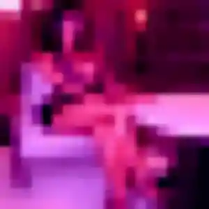 Phalla (40 ans) à Solliès-Pont cherche une rencontre ce soir