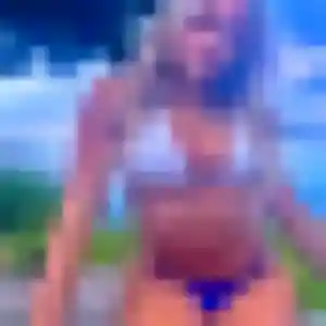 Xia, 27 ans, disponible à Tarascon pour un rencontre japonaise