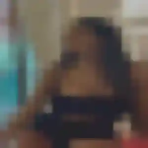 Photo sexy de Wanna, 28 ans à Valence - plan discret