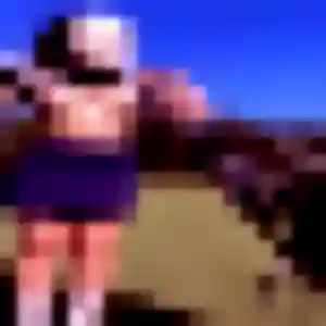 Rejoins Ly, 40 ans à Ville-d'Avray en privé