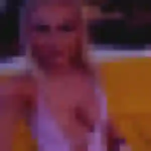 Rejoins Yukari, 23 ans à Villers-lès-Nancy en privé